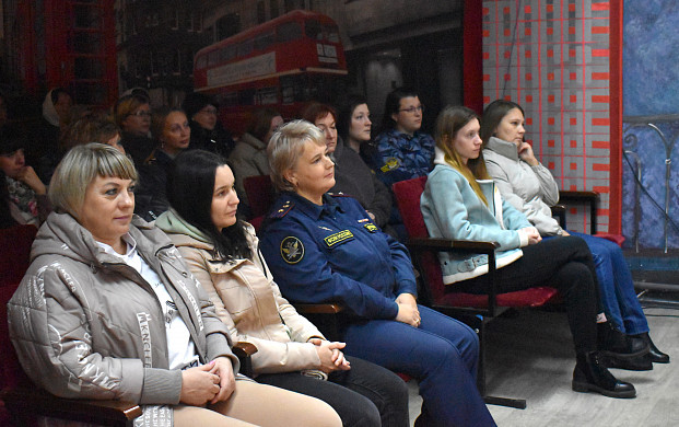 Артисты Ивановского музыкального театра выступили с концертами в колониях 
